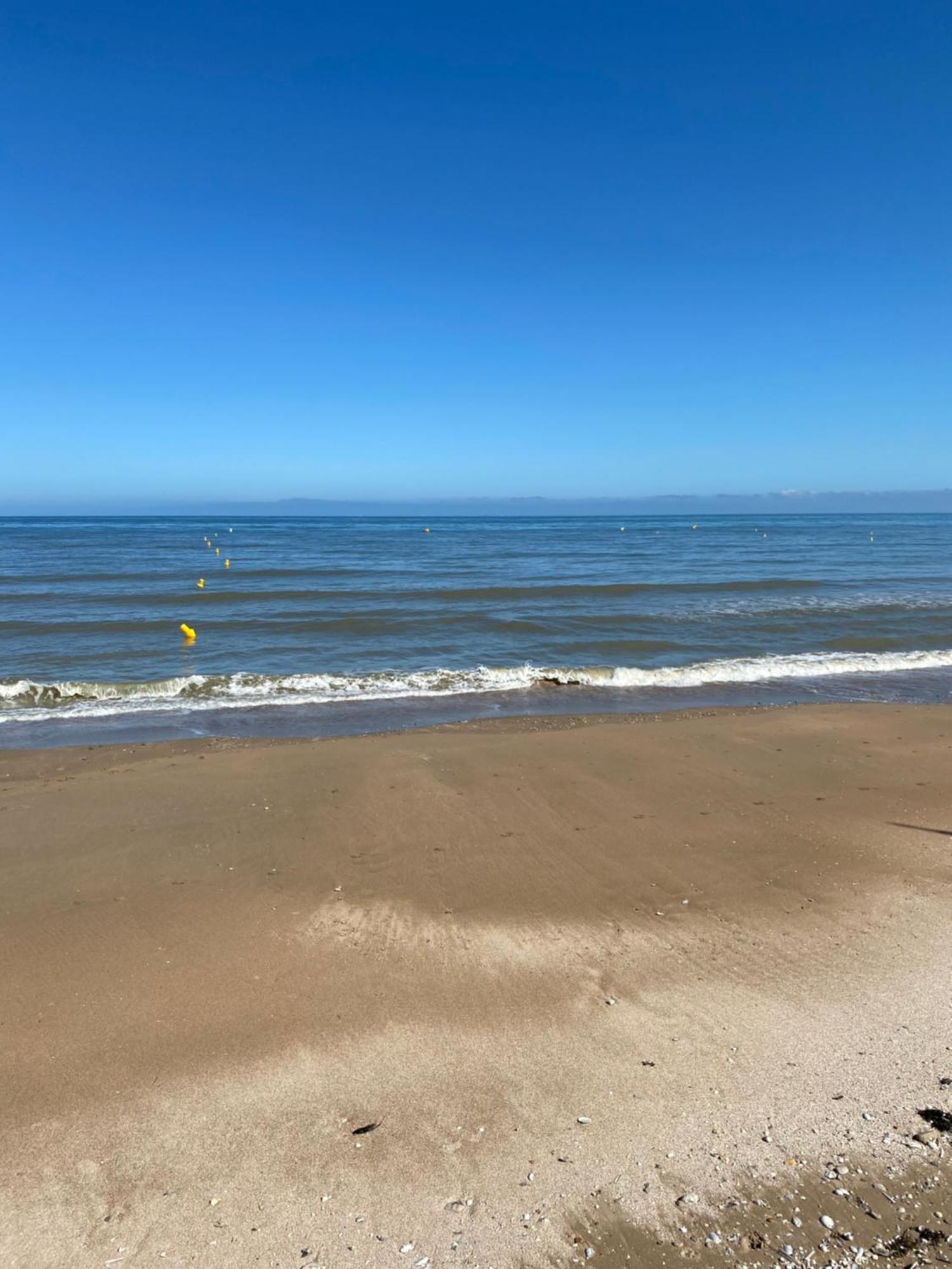 Appartement 65M2 Avec Balcon Vues Partielles Mer A 150M De La Plage Et Centre, Wifi Et Parking Prive Blonville-sur-Mer Buitenkant foto